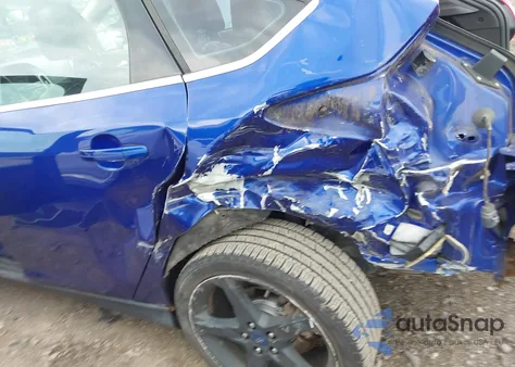 2012 Ford Focus Titanium z USA, uszkodzony, nr VIN 1FAHP3N24CL283473